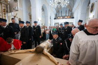 Wielki Piątek AD 2025