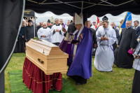 2026-05-12 Pogrzeb ks. Kan Józefa Brzozowskiego - Cmentarz