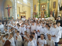 Dzieci pierwszokomunijne w Kolębrodach