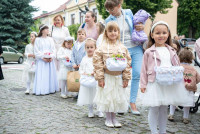 Boże Ciało AD 2026 - przygotowanie do procesji