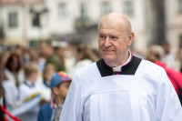 Boże Ciało AD 2026 - przygotowanie do procesji