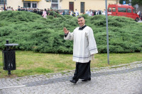 Boże Ciało AD 2026 - przygotowanie do procesji